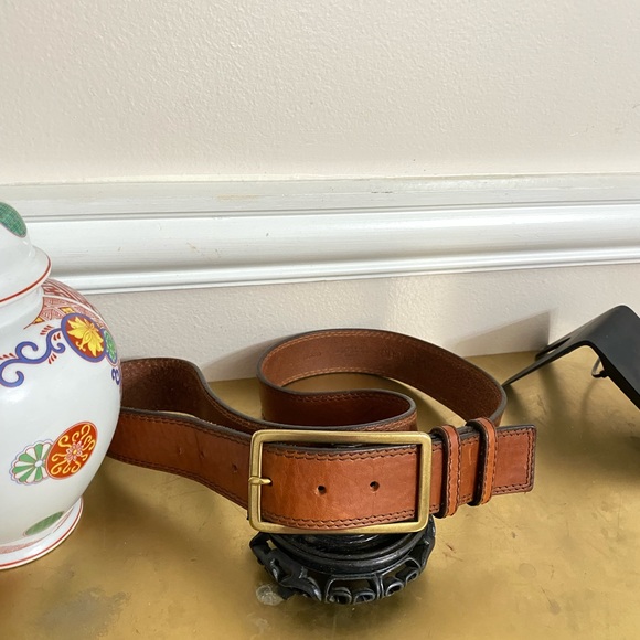 Banana Republic solid brass Buckle Italian Leather belt - Picture 2 of 8